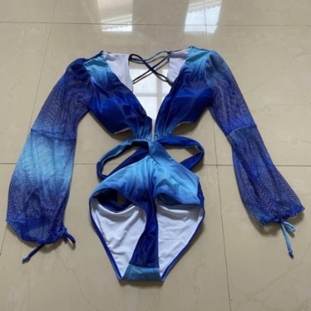 One piece, long sleeve, cut out blue bikini, size S
